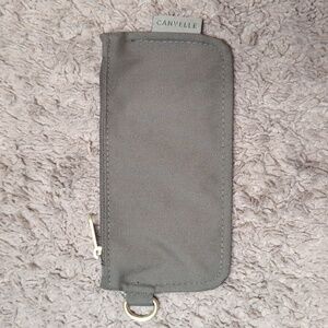 NWOT Canvelle Slim Flat Pouch - Olive / Small 